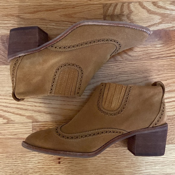 Madewell Grayson Brogue Chelsea Boots - Picture 2 of 13